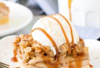 Irresistible Apple Crisp Bars with Oat Streusel