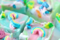 How to Make Lucky Charms Fudge