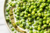 Creamed Peas with Garlic and Butter