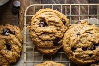 Flourless Chocolate Chip Cookies That Stay Chewy
