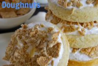 Foodie Fridays: Cinnamon Toast Crunch Donuts and Blogiversary