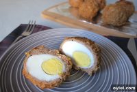 Low-Carb Baked Scotch Eggs with Almond Flour Crust