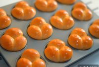 Classic Old-Fashioned Cloverleaf Rolls Recipe