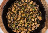 Sauteed Mushrooms with Garlic and Thyme Recipe