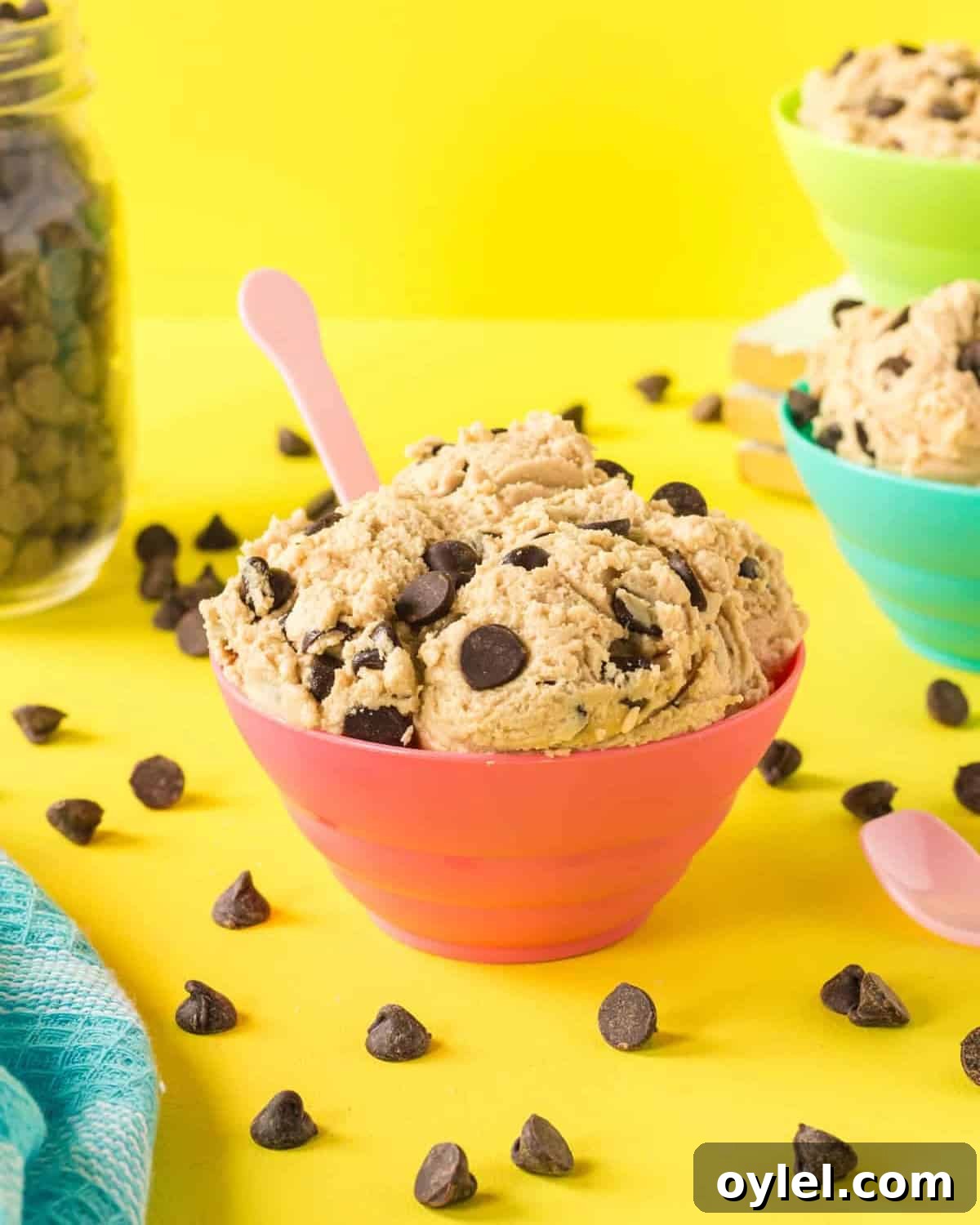 How to Make a Chocolate Chip Cookie Cake 27 Edible Chocolate Chip Cookie Dough