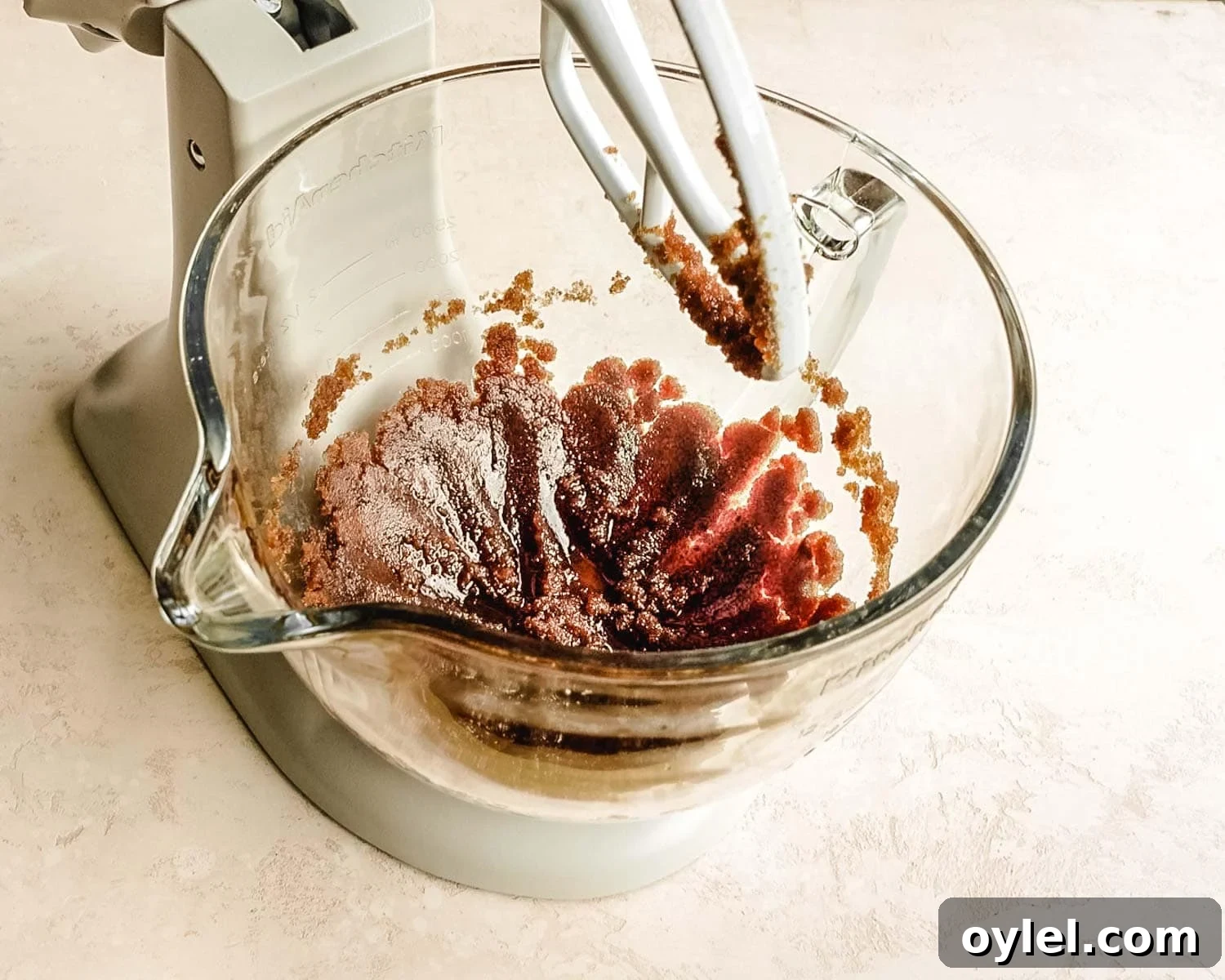 Brown sugar and oil resembles wet sand when mixed together.