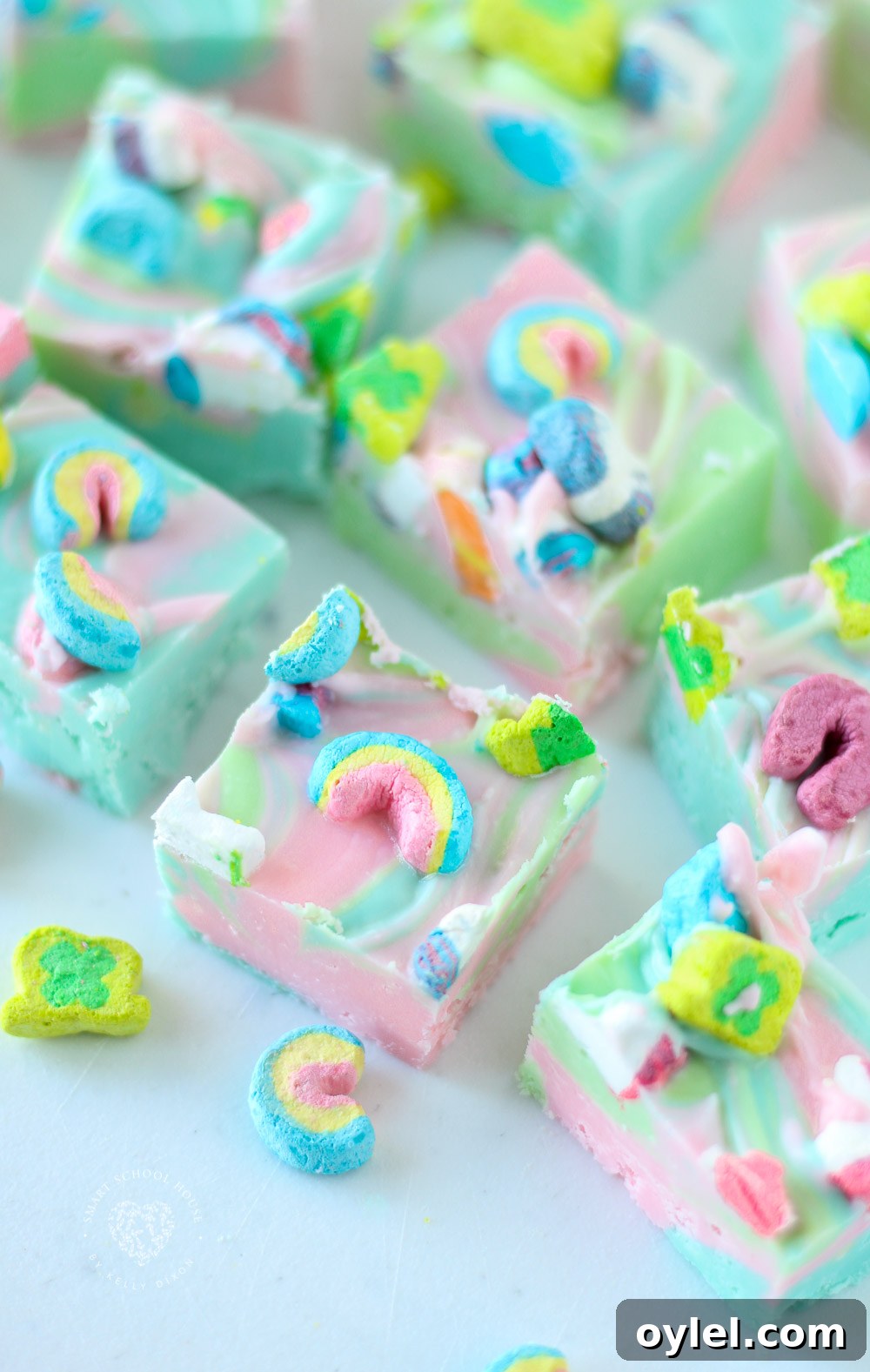 How to Make Lucky Charms Fudge 2 Rainbow Lucky Charms Fudge