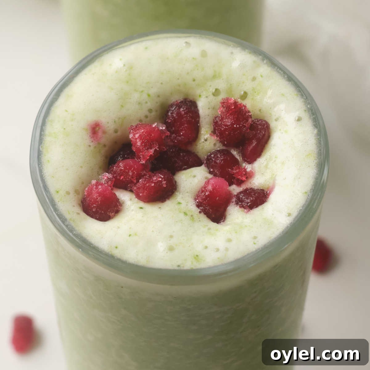 Broccoli Green Smoothie Recipe: Nutritious Veggie Blend 4 broccoli green smoothie