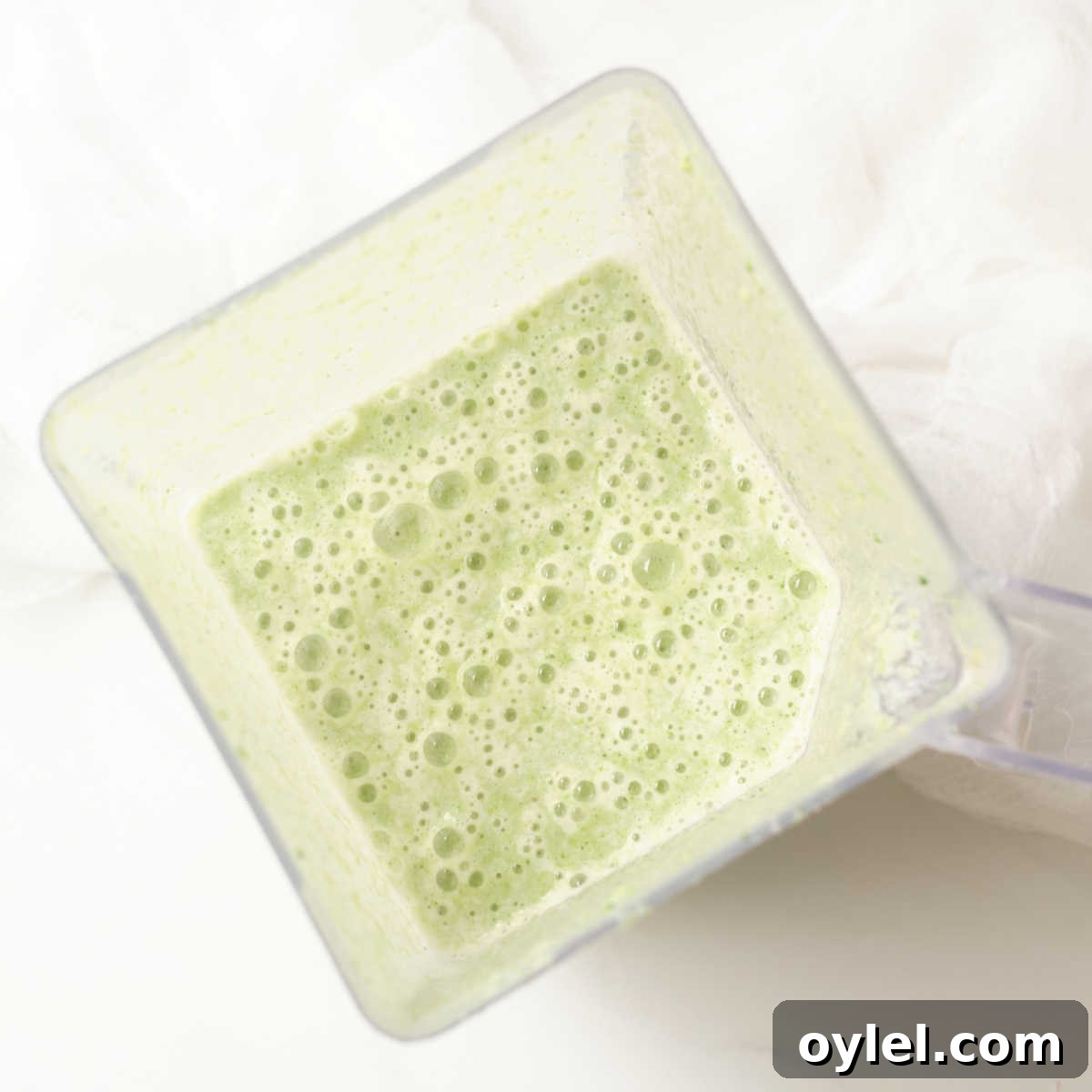 Broccoli Green Smoothie Recipe: Nutritious Veggie Blend 6 green smoothie in blender