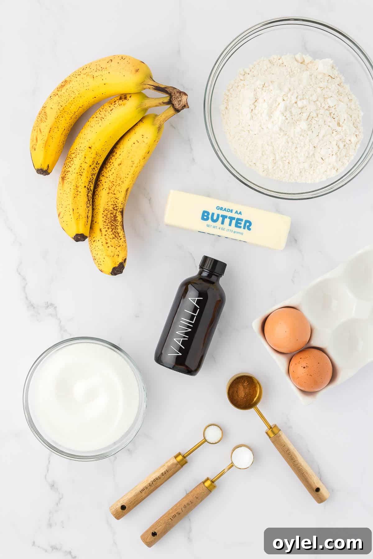 Classic Moist Homemade Banana Bread Recipe 5 ingredients needed to make classic banana bread