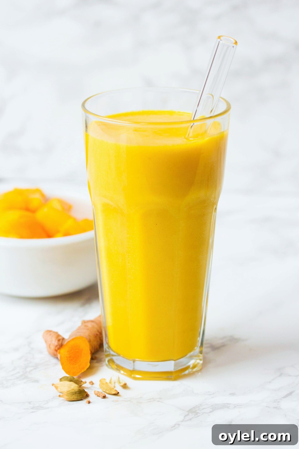 Mango and Turmeric Smoothie